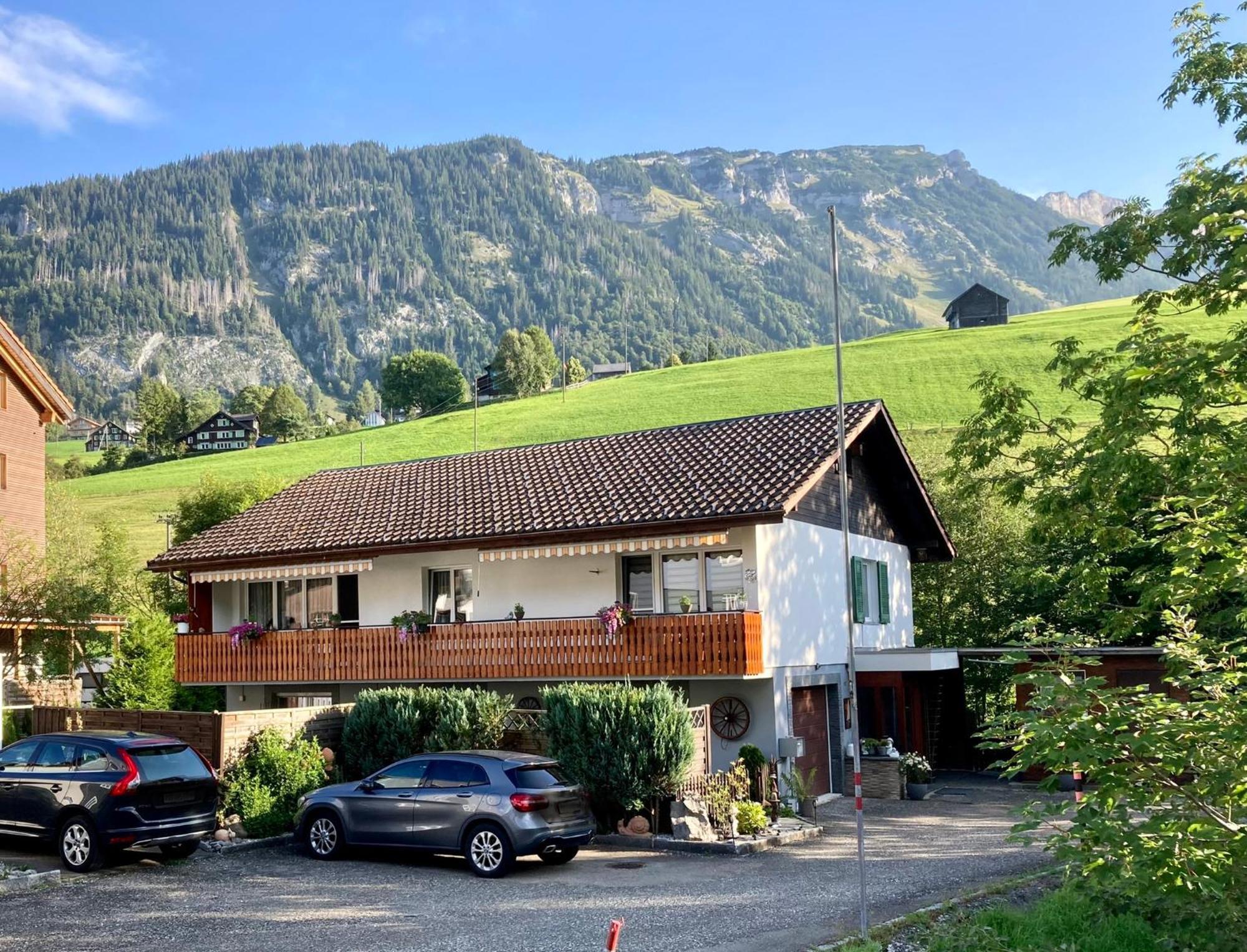 Ferienwohnung Haus Am Bach In Toggenburg Вилдхаус Екстериор снимка